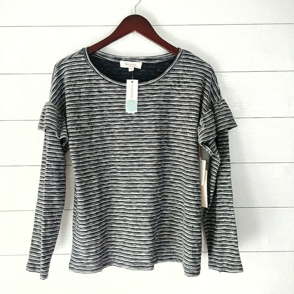Vince Camuto Ruffle Top Medium Dawkins Blue - Picture 2 of 4